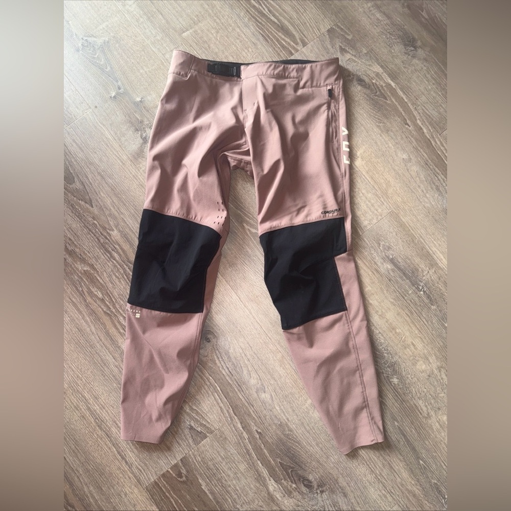 Fox Racing Defend Park Size Large MTB Mountain Bike Pants Lilac NWOT - Picture 2 of 7